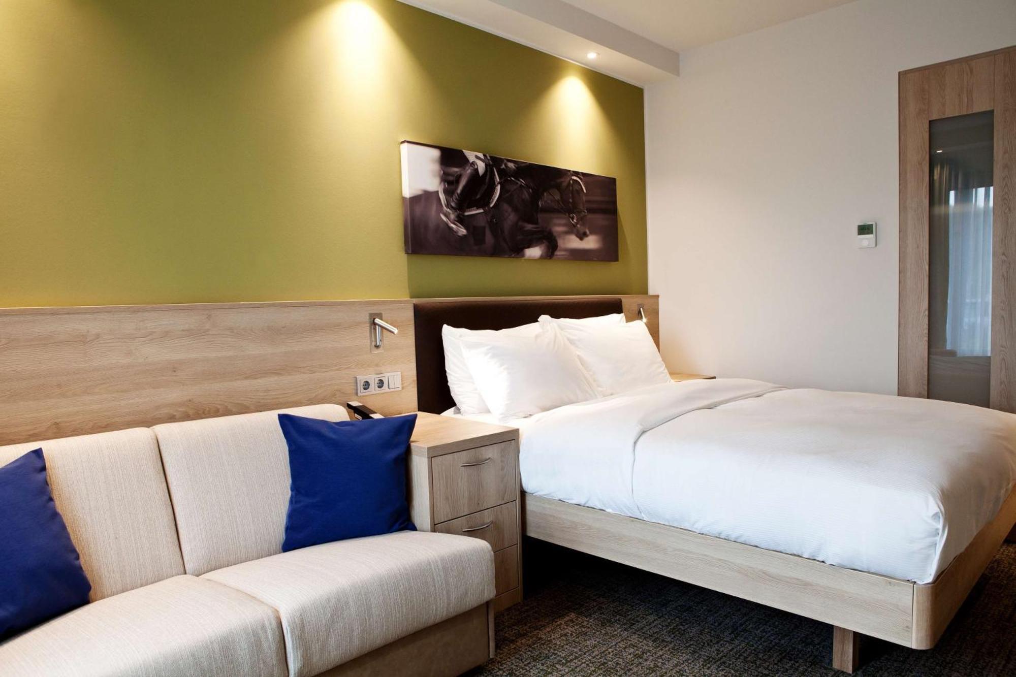 מלון Hampton By Hilton Aachen Tivoli מראה חיצוני תמונה