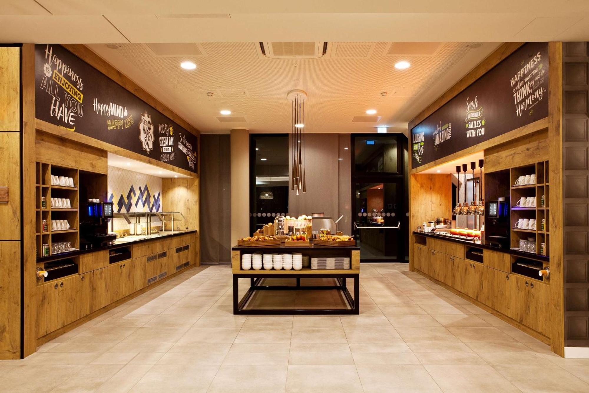 מלון Hampton By Hilton Aachen Tivoli מראה חיצוני תמונה