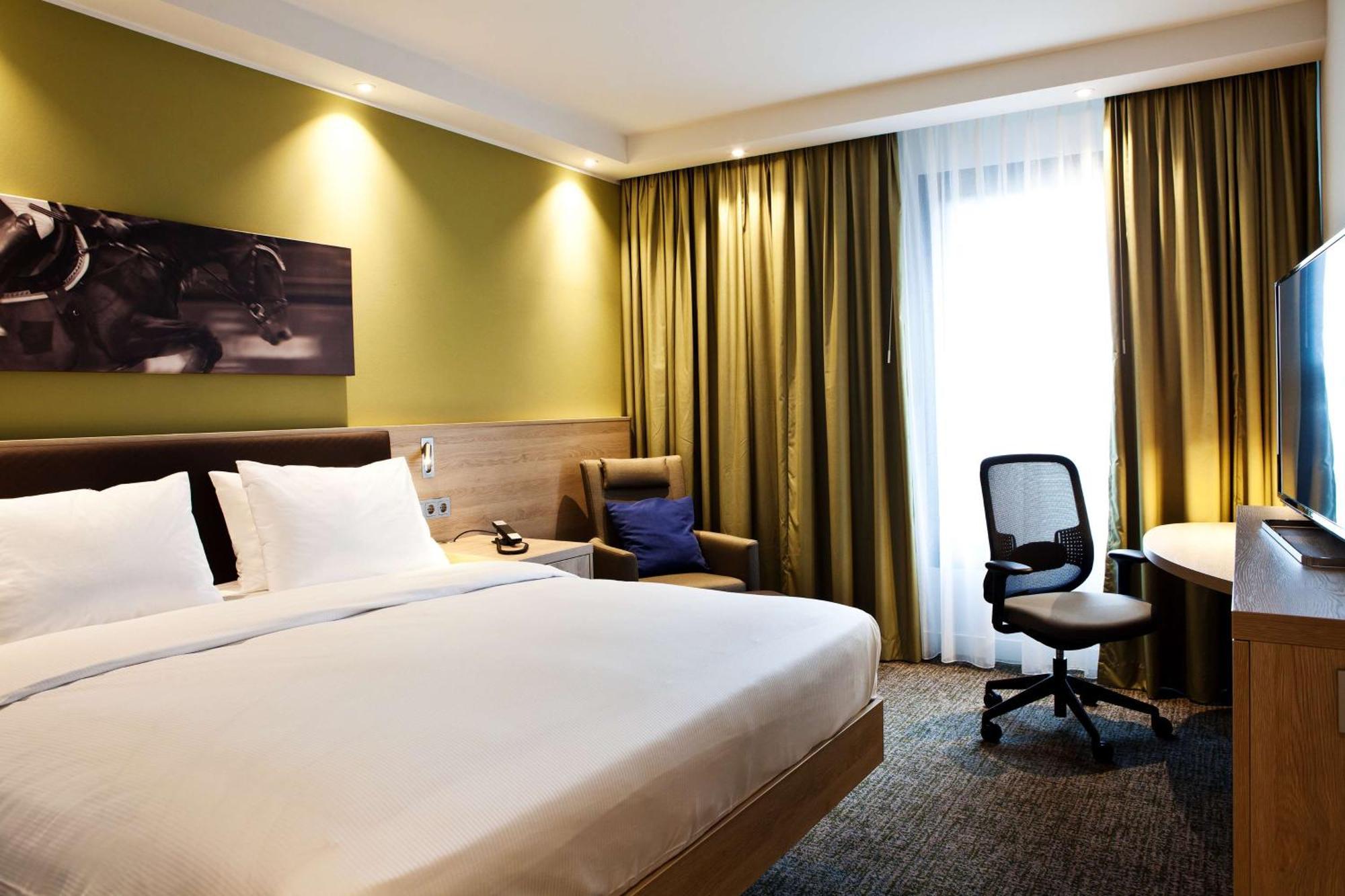 מלון Hampton By Hilton Aachen Tivoli מראה חיצוני תמונה